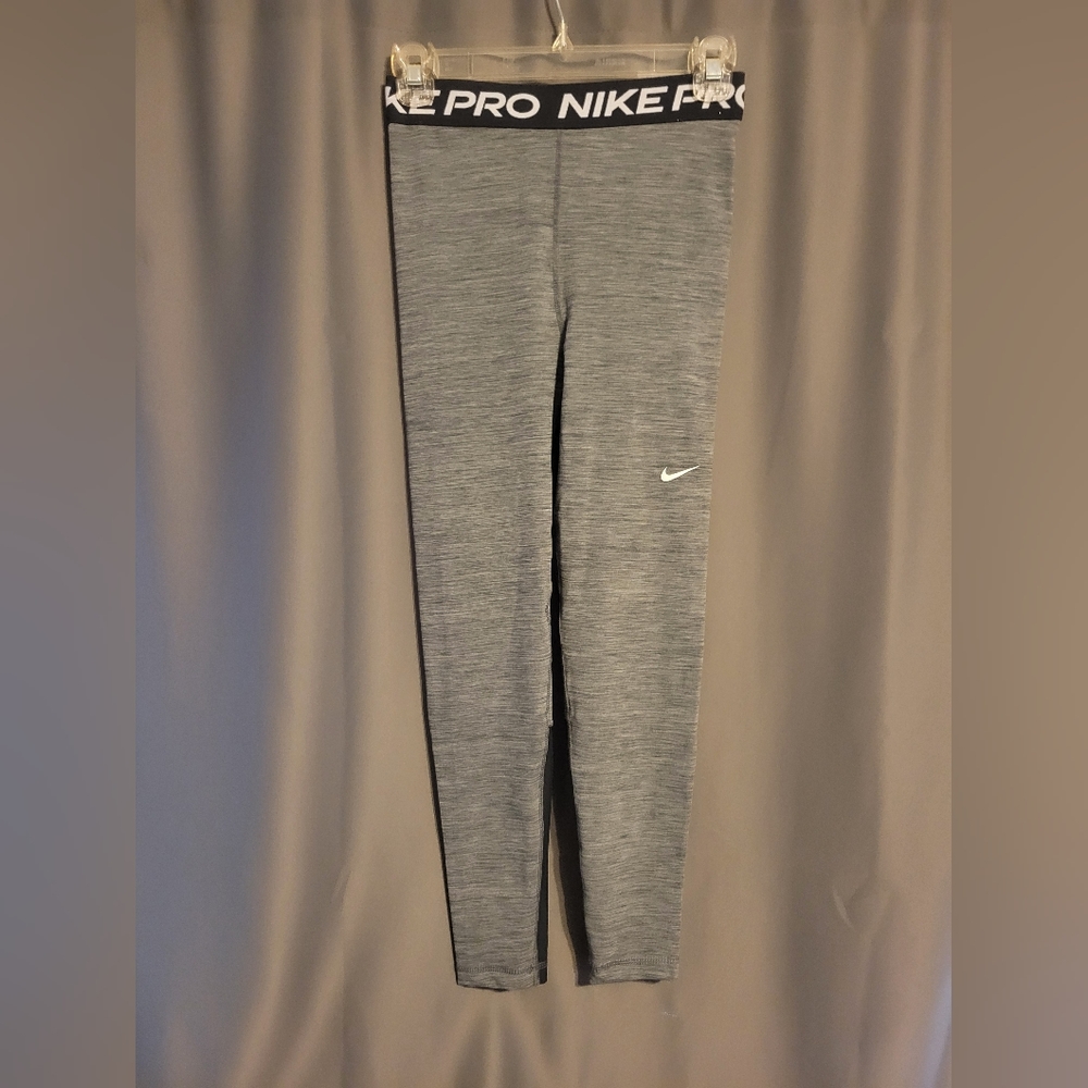 Nike Pro Women's 7/8 NWT